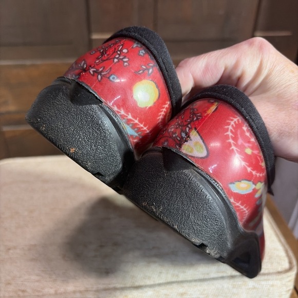 Women's Size 8 Sloggers Red Paisley Animal Print Lot Of 2 - Picture 5 of 16